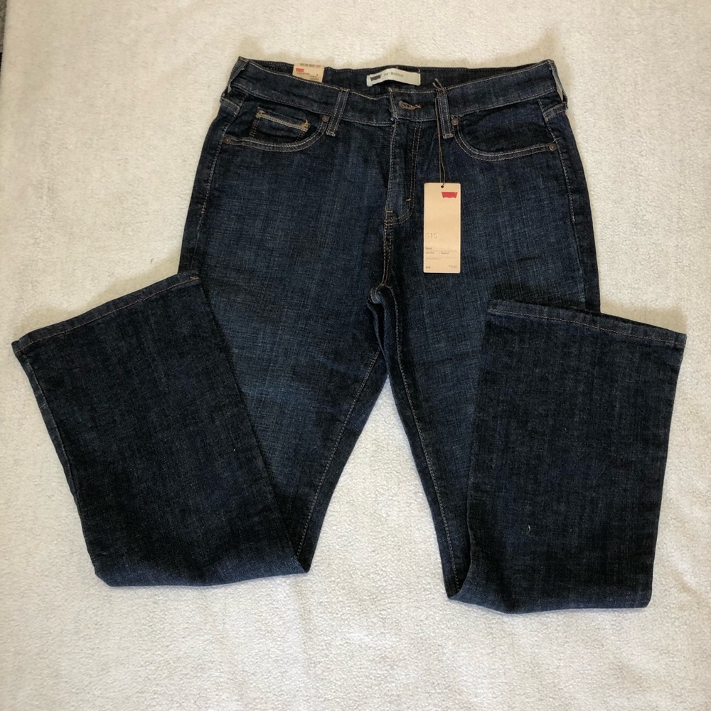 NWT! Levi’s Women’s 105/30 Boot Cut Blue